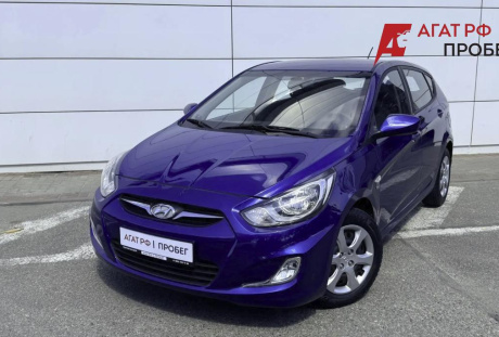 Hyundai Solaris хэтчбек 2013 года с пробегом 142 389 км