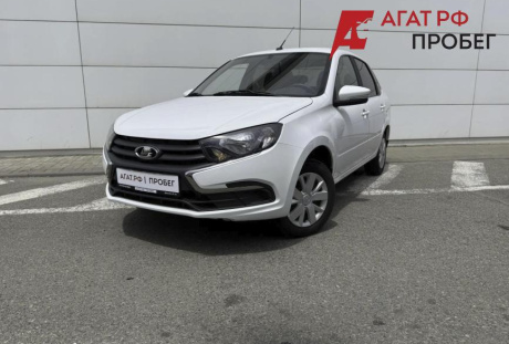 LADA Granta седан 2023 года с пробегом 49 070 км