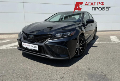 Toyota Camry 2021 года с пробегом 42 000 км