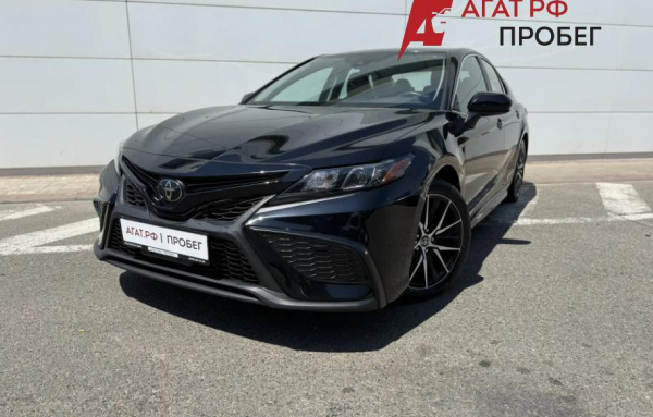 Toyota Camry 2021 года с пробегом 42 000 км, фото 1