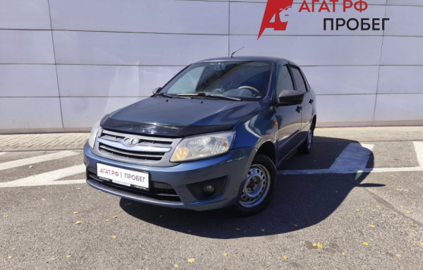 LADA Granta седан 2015 года с пробегом 137 000 км, фото 1