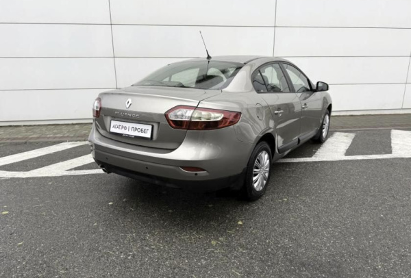 Renault Fluence 2011 года с пробегом 91 145 км, фото 5