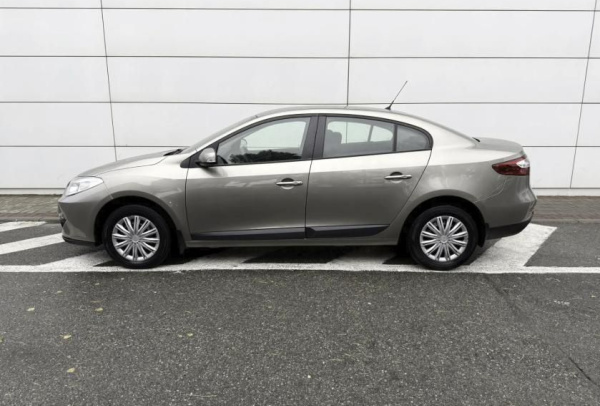 Renault Fluence 2011 года с пробегом 91 145 км, фото 8